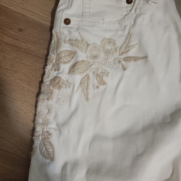 Abercrombie high waisted white ankle jeans - Picture 4 of 4